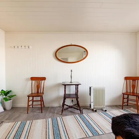 Holiday home Koselig Lite Hus Ved Nonstinden,