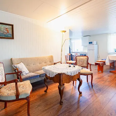 Holiday home Koselig Lite Hus Ved Nonstinden, Ballstad